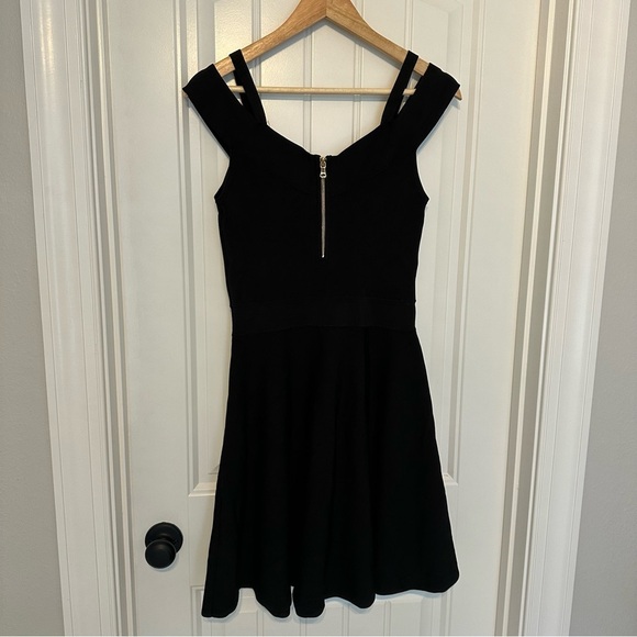 Milly Mini Dress Black Fit and Flare Off Shoulder Cocktail Party Size Small - Picture 4 of 7